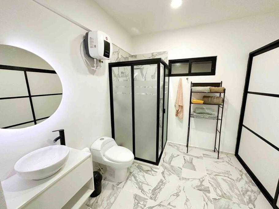 Apartamento Modern Beautiful Loft 8 Min Away From The Beach! *